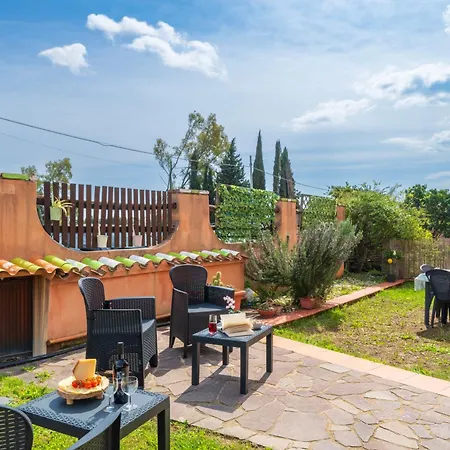 10' From The Sea, With Garden, Wifi & Ac Appartement Tortolì