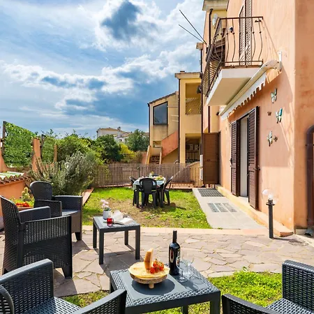 Appartement 10' From The Sea, With Garden, Wifi & Ac Tortolì