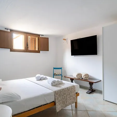 Appartement 10' From The Sea, With Garden, Wifi & Ac Tortolì